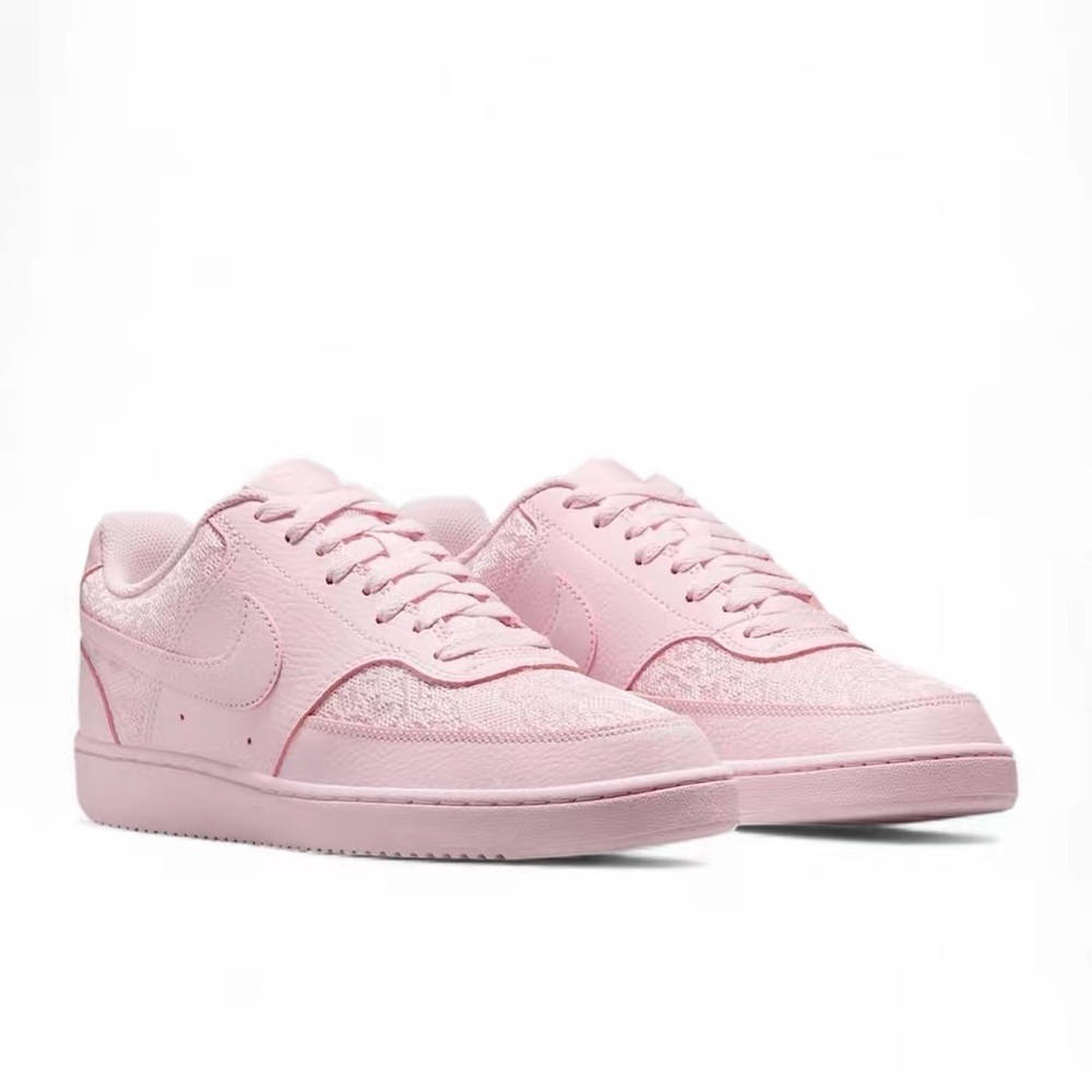 Nike Pink Women's Sneakers